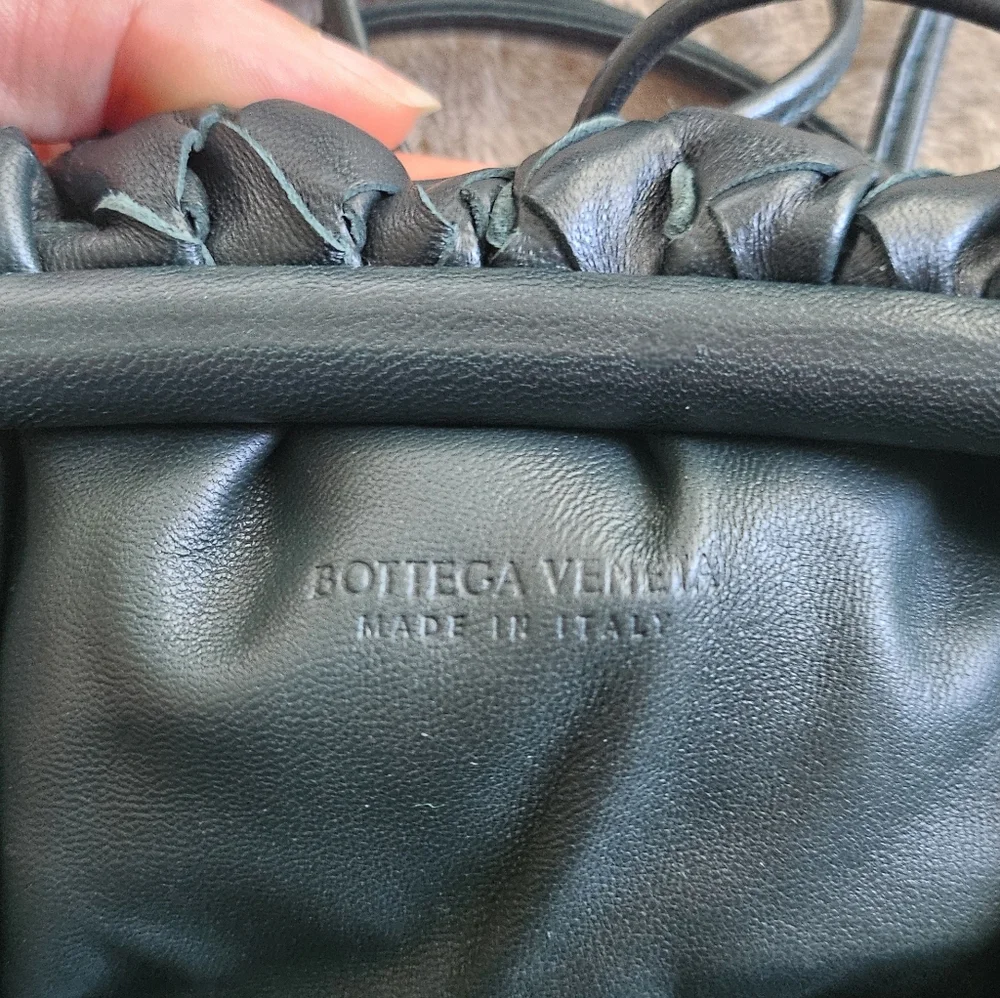 NWT Bottega Veneta Mini Pouch Intrecciato Inkwell/Deep Green Leather Crossbody